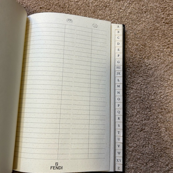 VINTAGE FENDI PHONE/ADDRESS BOOK - Picture 5 of 6